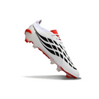 Crampons Adidas Predator Blanc et noir