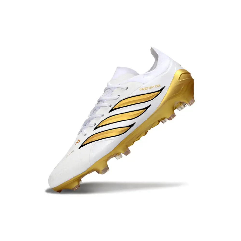 Crampons Adidas Predator Blanc et Or