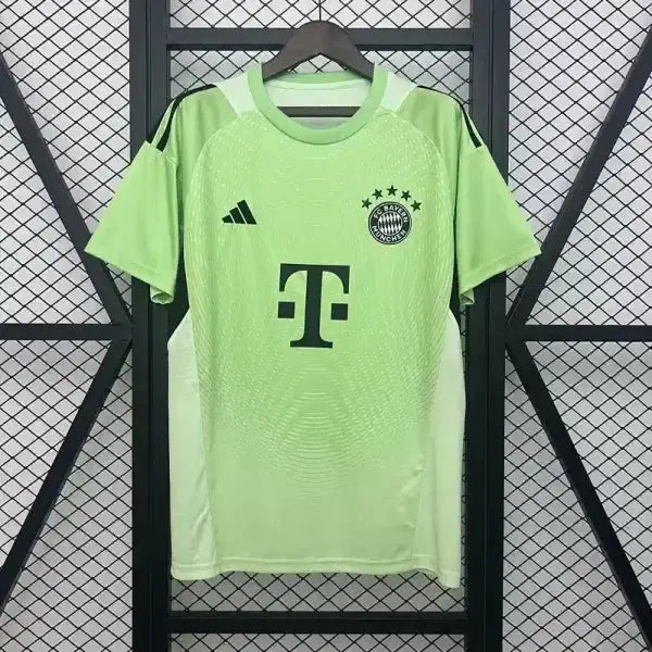 FC Bayern Munich Gardien 2025/2026