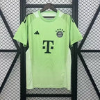 FC Bayern Munich Gardien 2025/2026