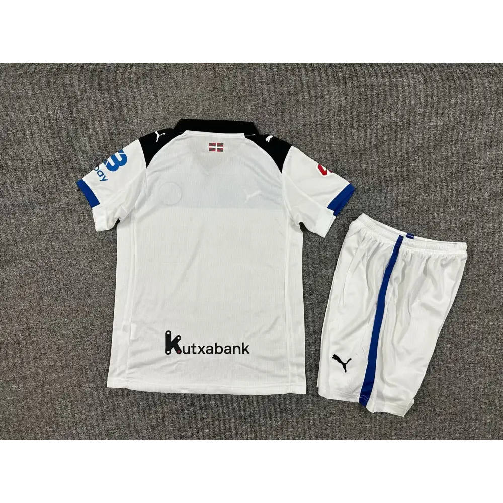 Kit enfant Alaves Extérieur 2025/2026