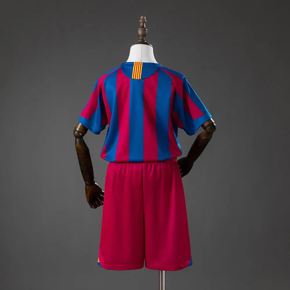 Kit Enfant FC Barcelone 2006 Domicile