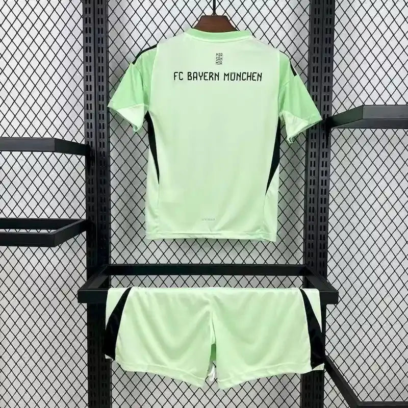 Kit enfant FC Bayern Munich Maillot Gardien 2025/2026