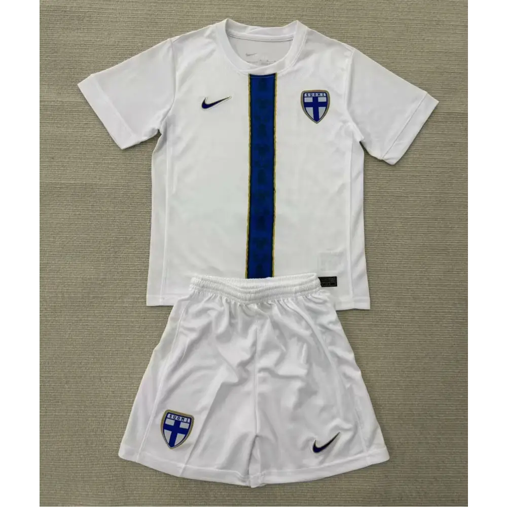 Kit enfant Finlande Domicile 2025/2026