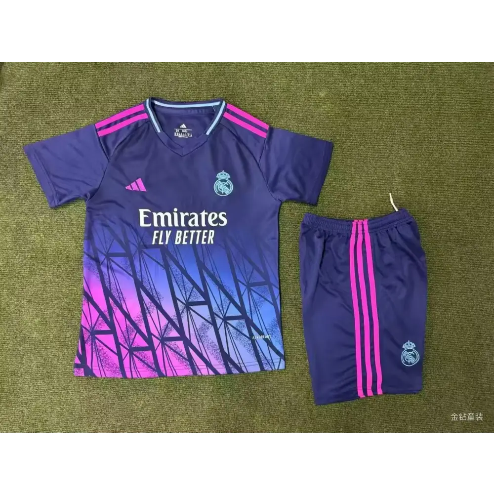 Kit enfant Real Madrid 2025/2026