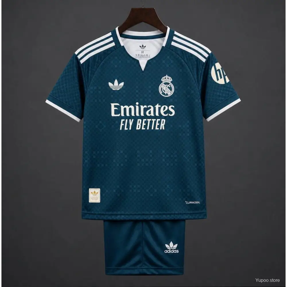 Kit Enfant Real Madrid Extérieur 2026/2027
