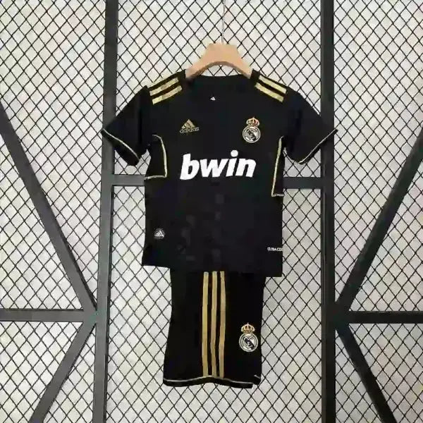 Kit Enfant Real Madrid Extérieur Retro 2011/2012