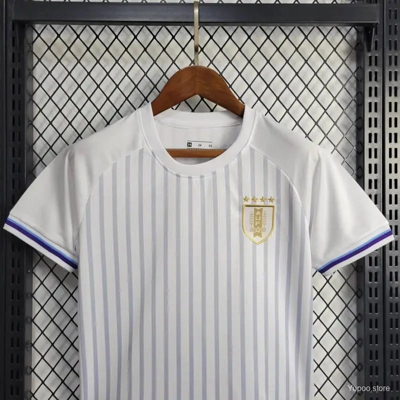 Kit enfant Uruguay Extérieur 2024