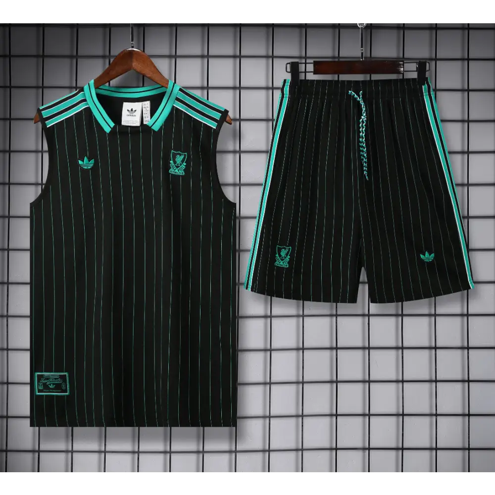 Kit Entraînement Liverpool Noir 2025/2026