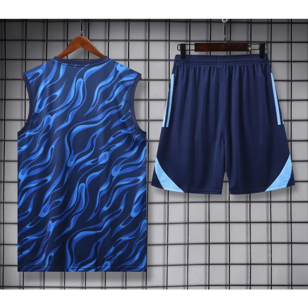 Kit Entraînement Real Madrid Bleu Rayé 2025/2026