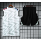 Kit Entraînement Real Madrid Noir & Blanc Rayé 2025/2026