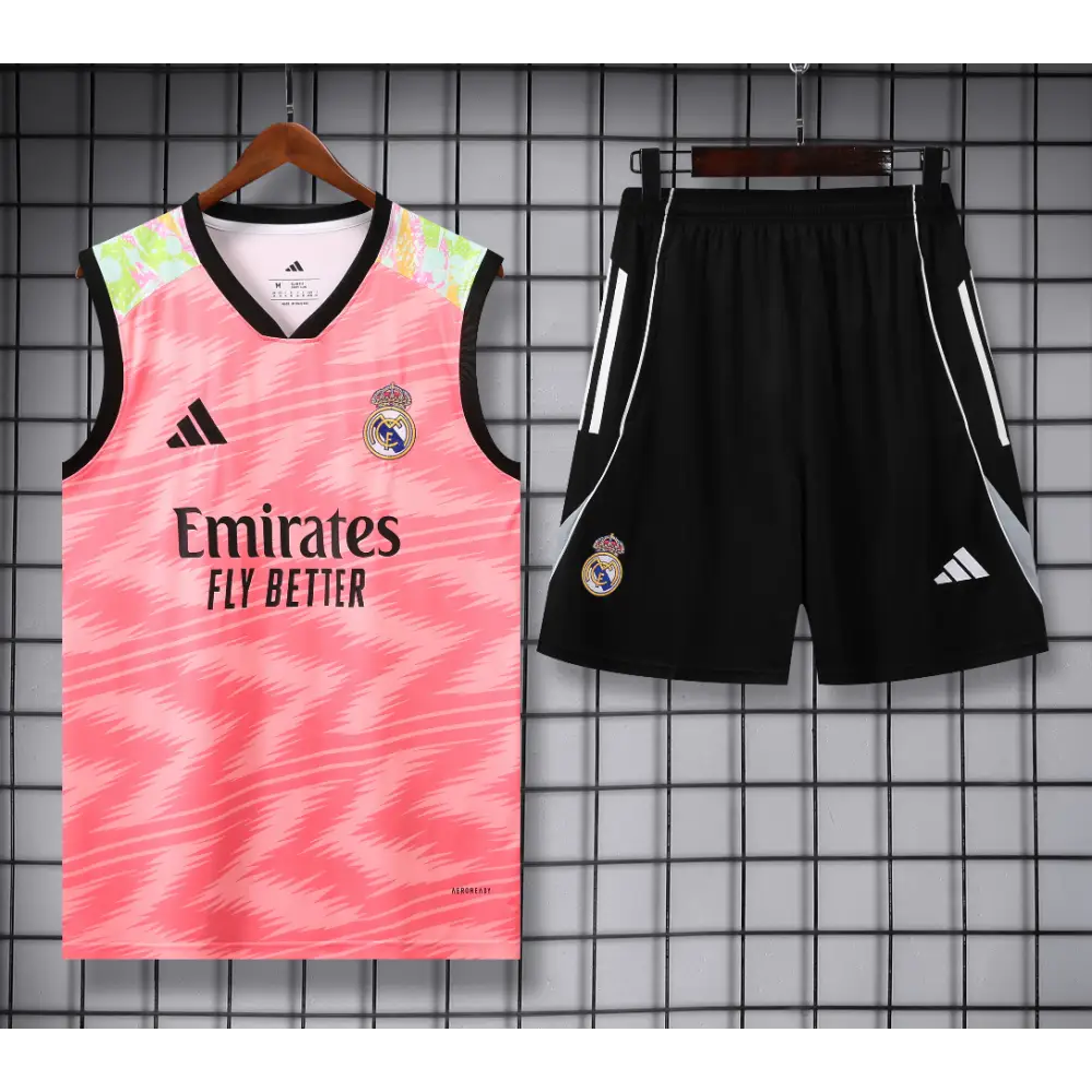 Kit Entraînement Real Madrid Noir & Rose 2025/2026