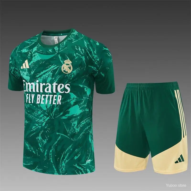 Kit Entraînement Real Madrid vert 2025/2026 Manches courtes