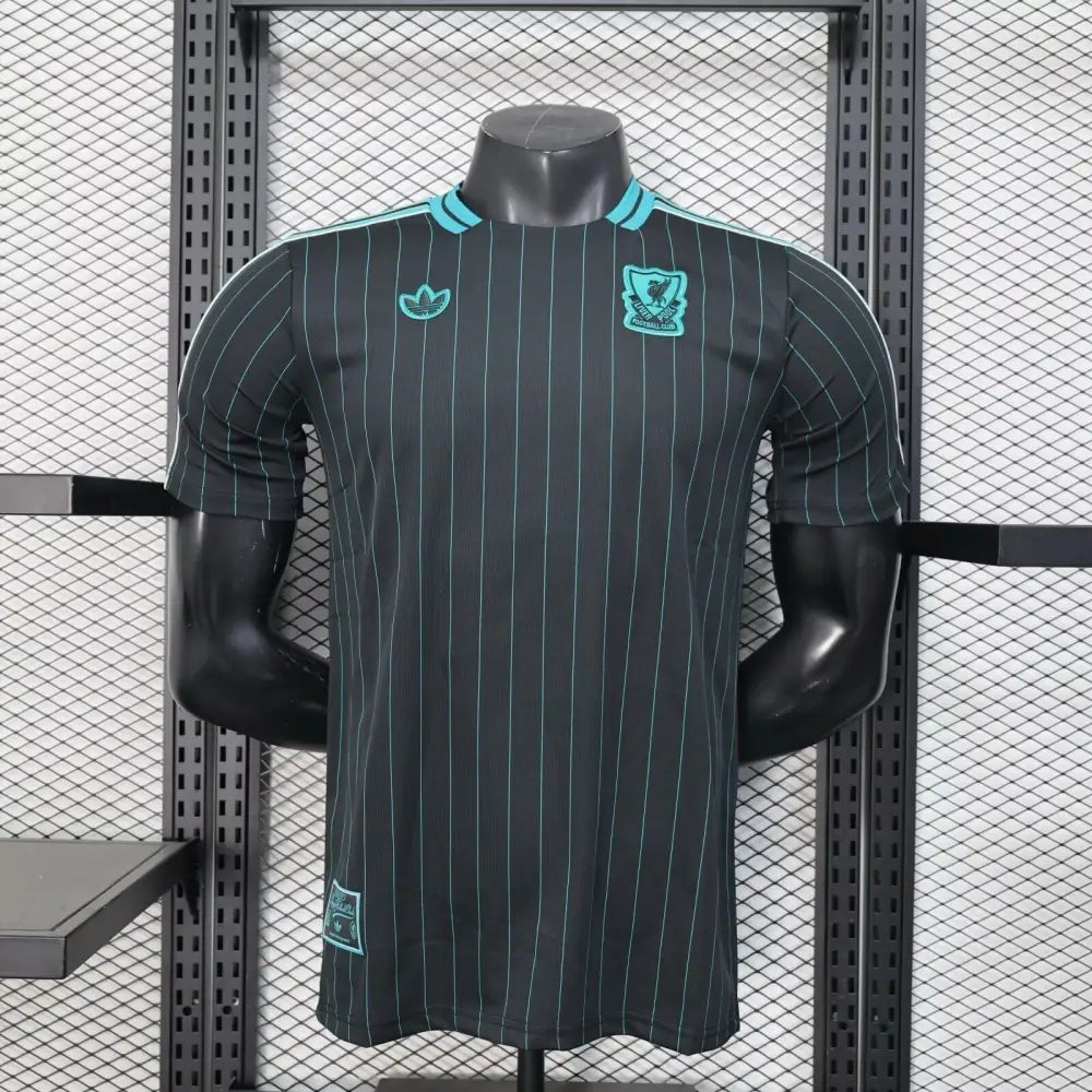Maillot Liverpool Concept noir Version Joueur 2025/2026