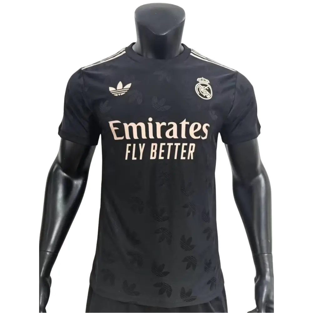 Real Madrid Retro Classique 2025/2026