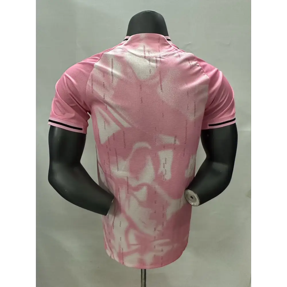 Real Madrid Rose version joueur 2025/2026