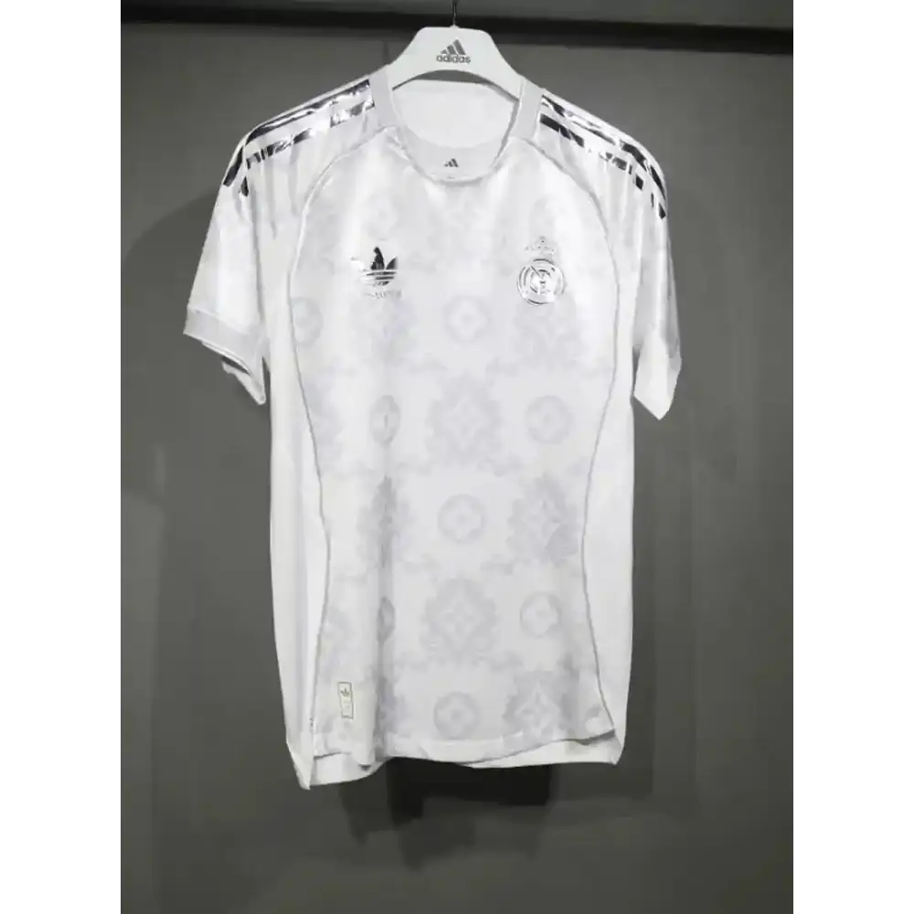 Real Madrid x LV Bleu 2025/2026